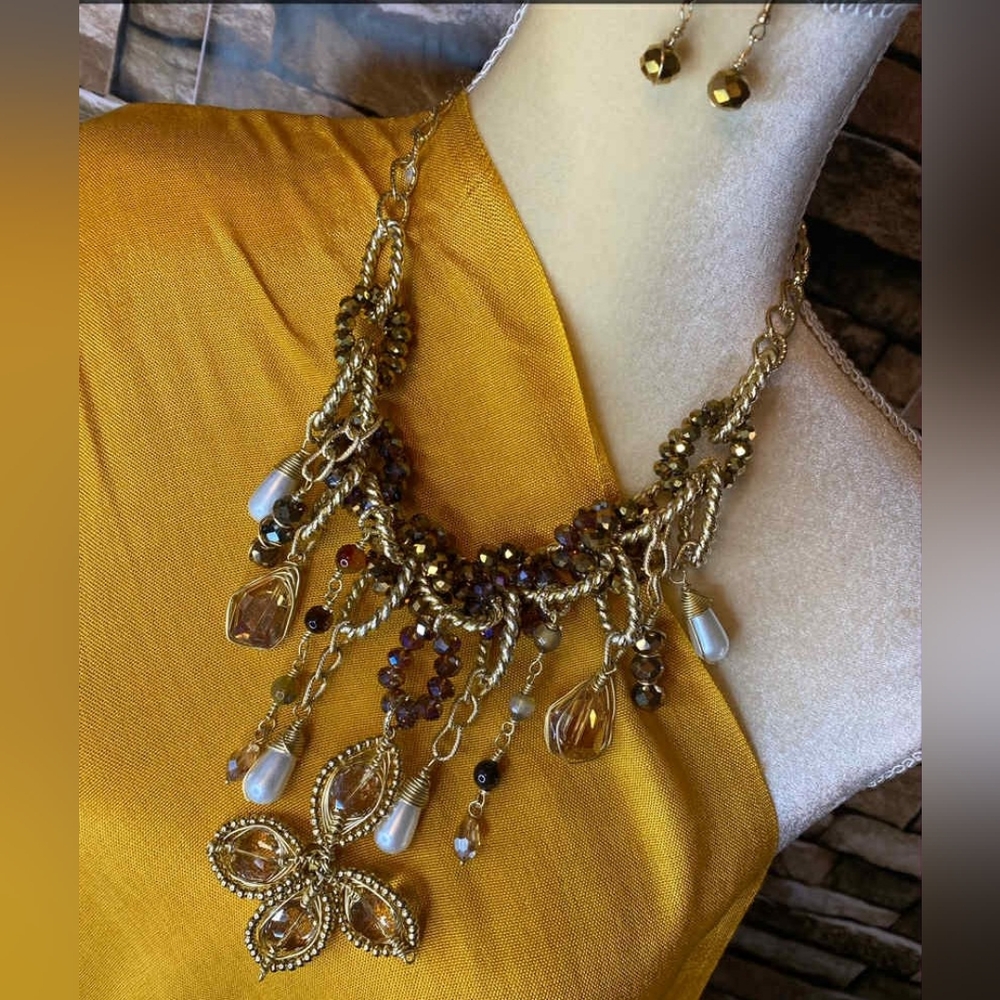 Chic Gold and Brown Beaded Necklace